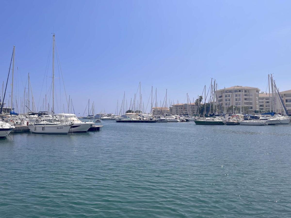 Appartement 2P, 4 Couchages, Terrasse Et Salon De Jardin A 200M De La Plage, Frejus - Fr-1-226A-22 Экстерьер фото