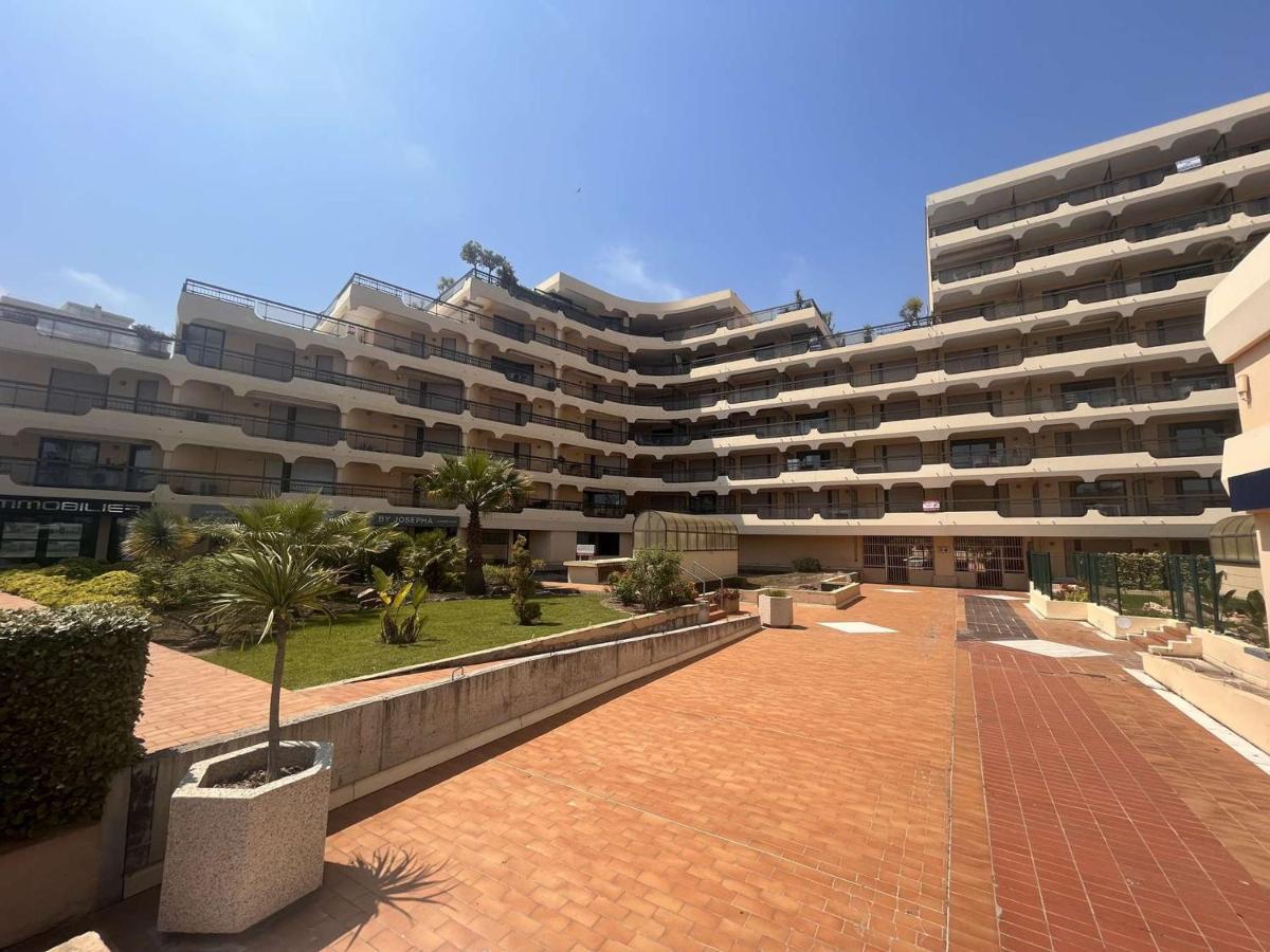 Appartement 2P, 4 Couchages, Terrasse Et Salon De Jardin A 200M De La Plage, Frejus - Fr-1-226A-22 Экстерьер фото