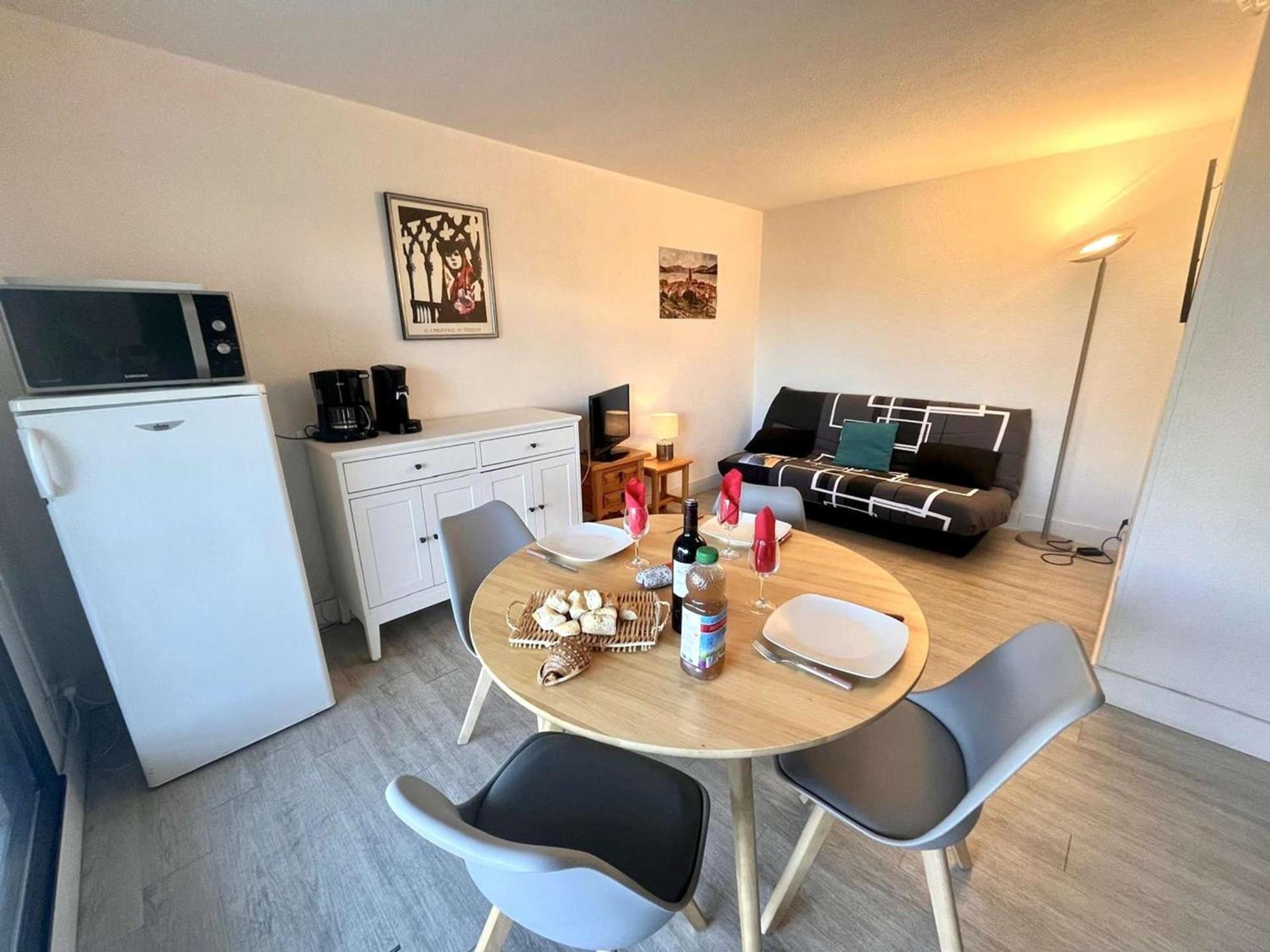 Appartement 2P, 4 Couchages, Terrasse Et Salon De Jardin A 200M De La Plage, Frejus - Fr-1-226A-22 Экстерьер фото
